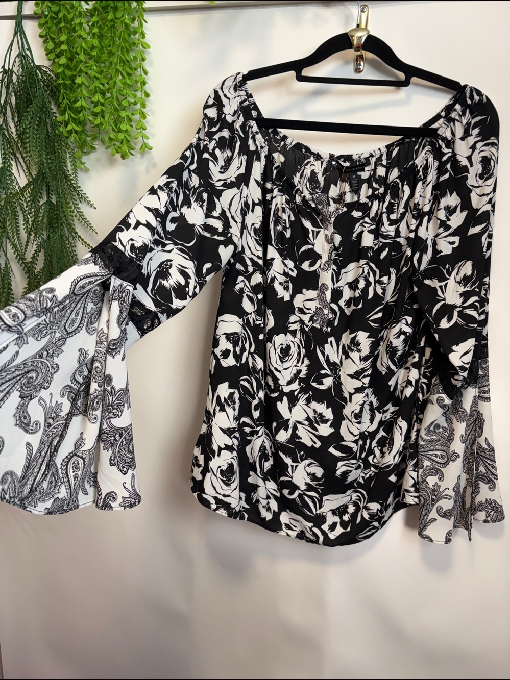 White House Black Market Monochrome Floral Blouse